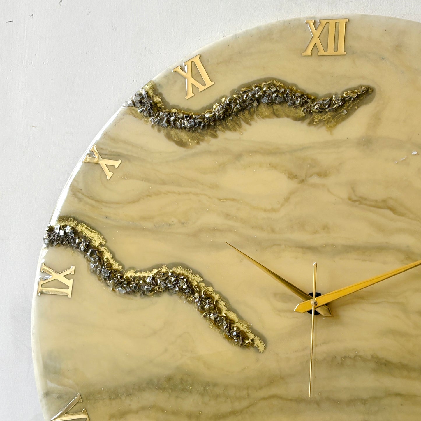 *Desert Clock Large 27 Inches(CS)