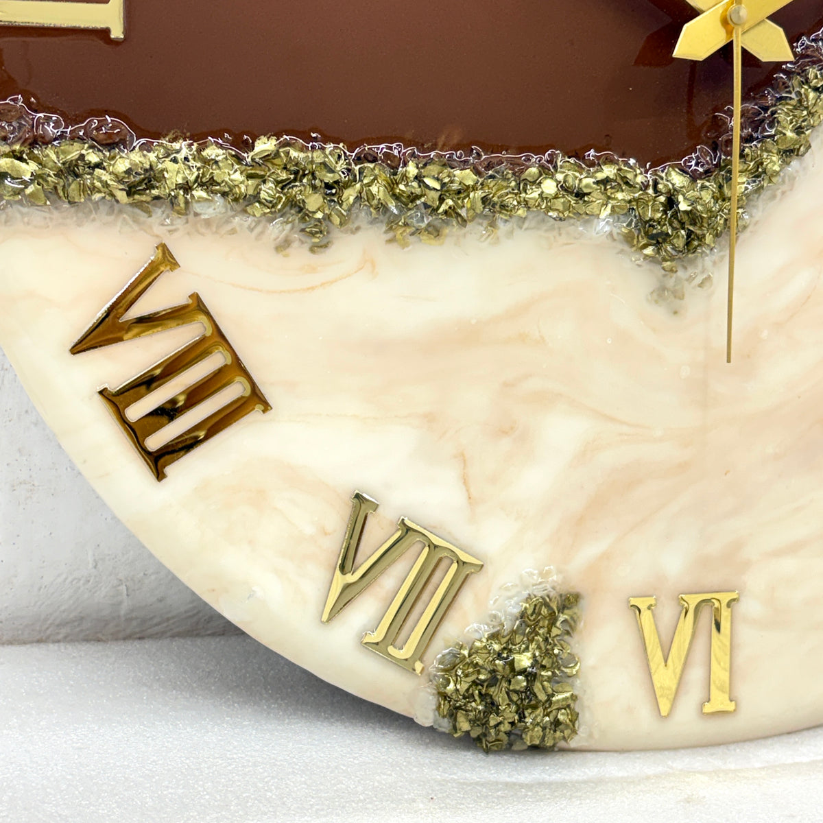 Dark Choco Peak clock 17.5 inches (CS)