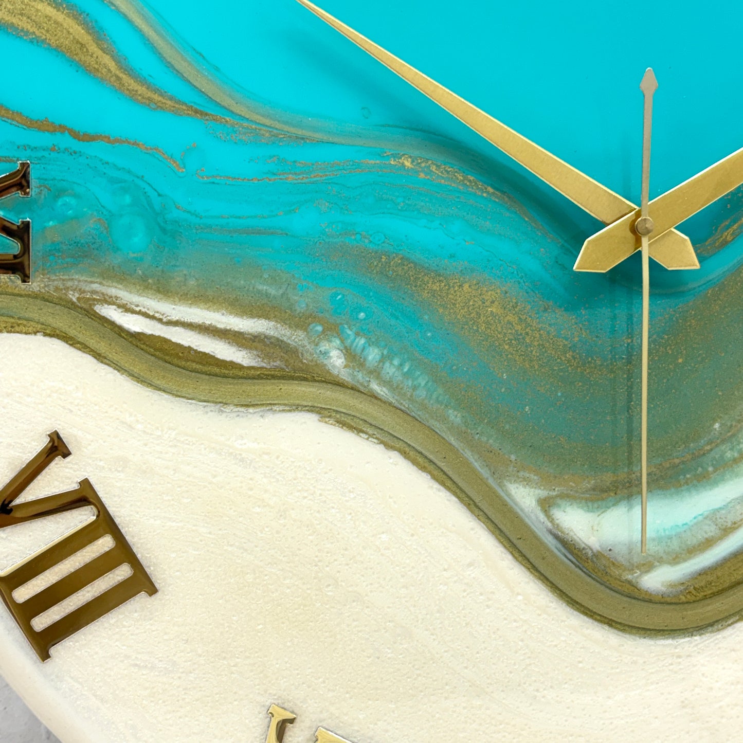 * Blue Swipe Silent Clock 17.5 inches(CS)