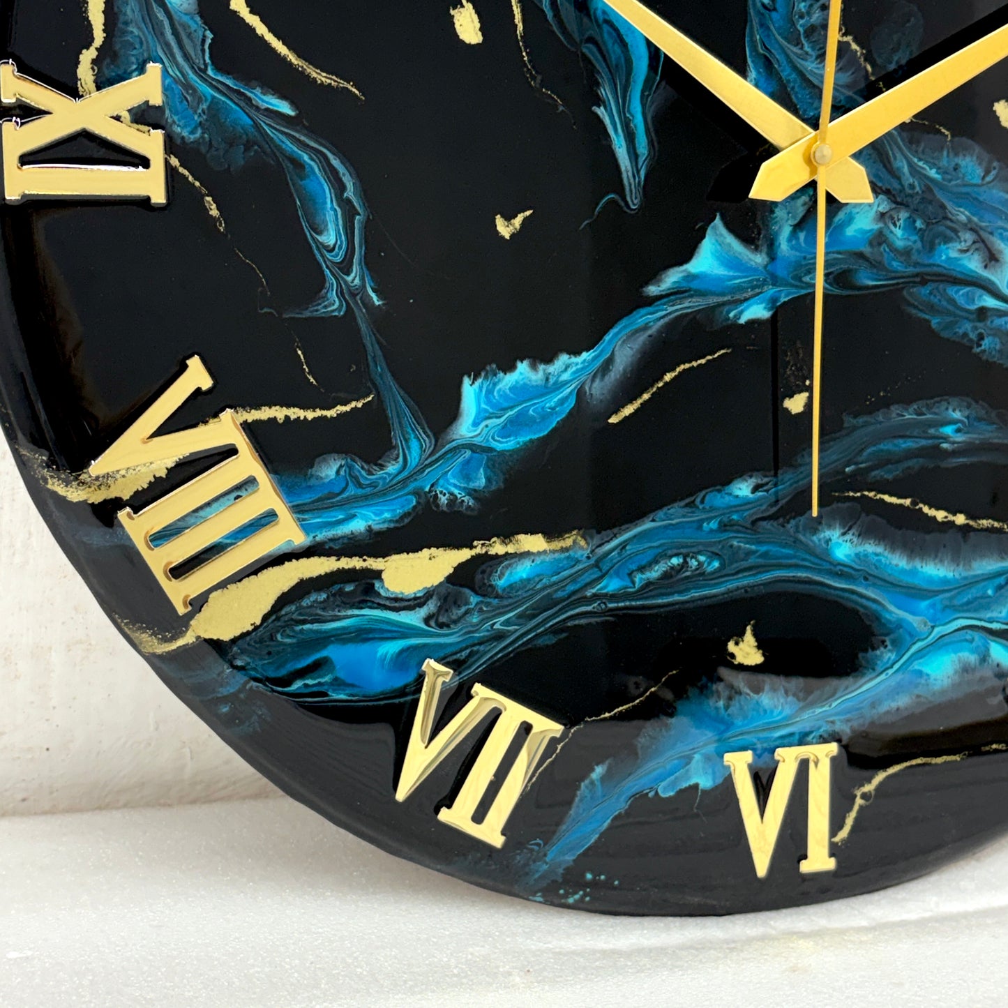 *Blue Blast Clock 17.5 inches(CS)