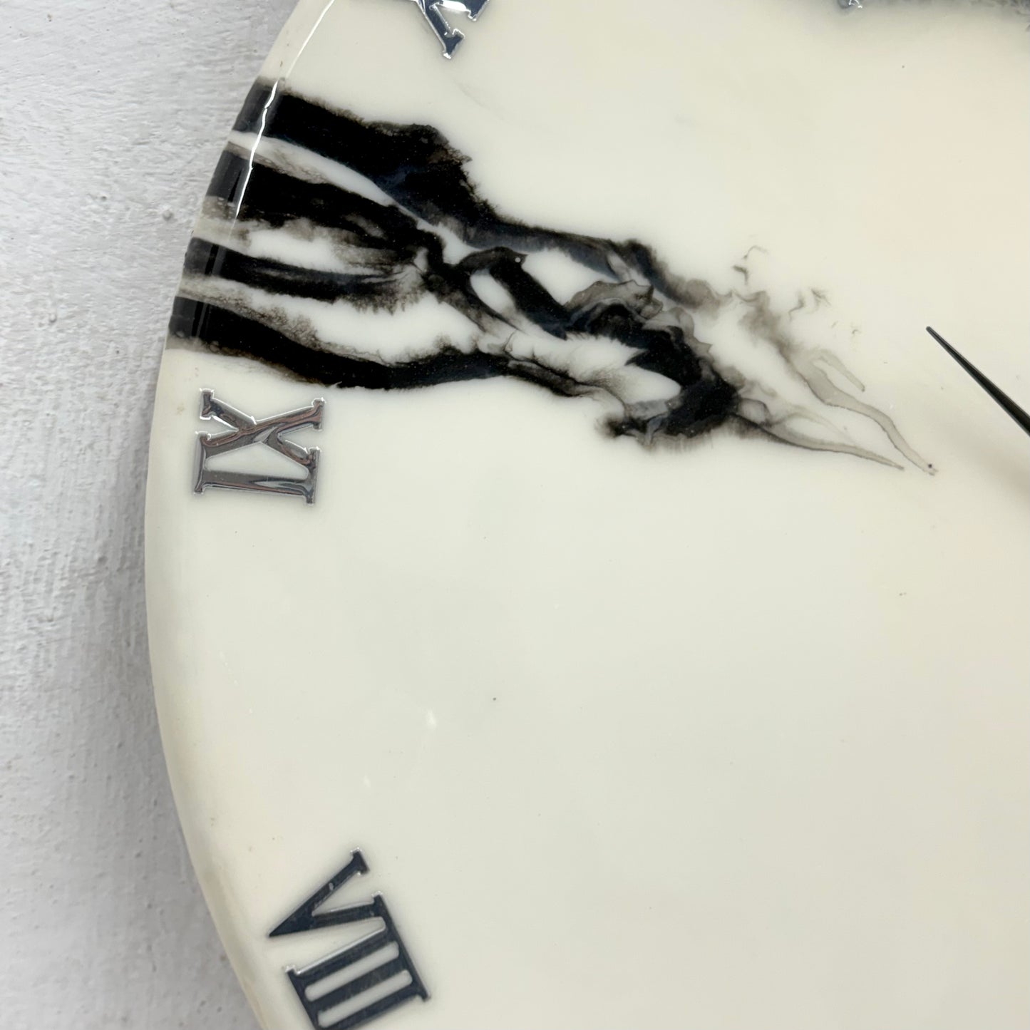 Black Smoke Clock Large 27 Inches(CS)