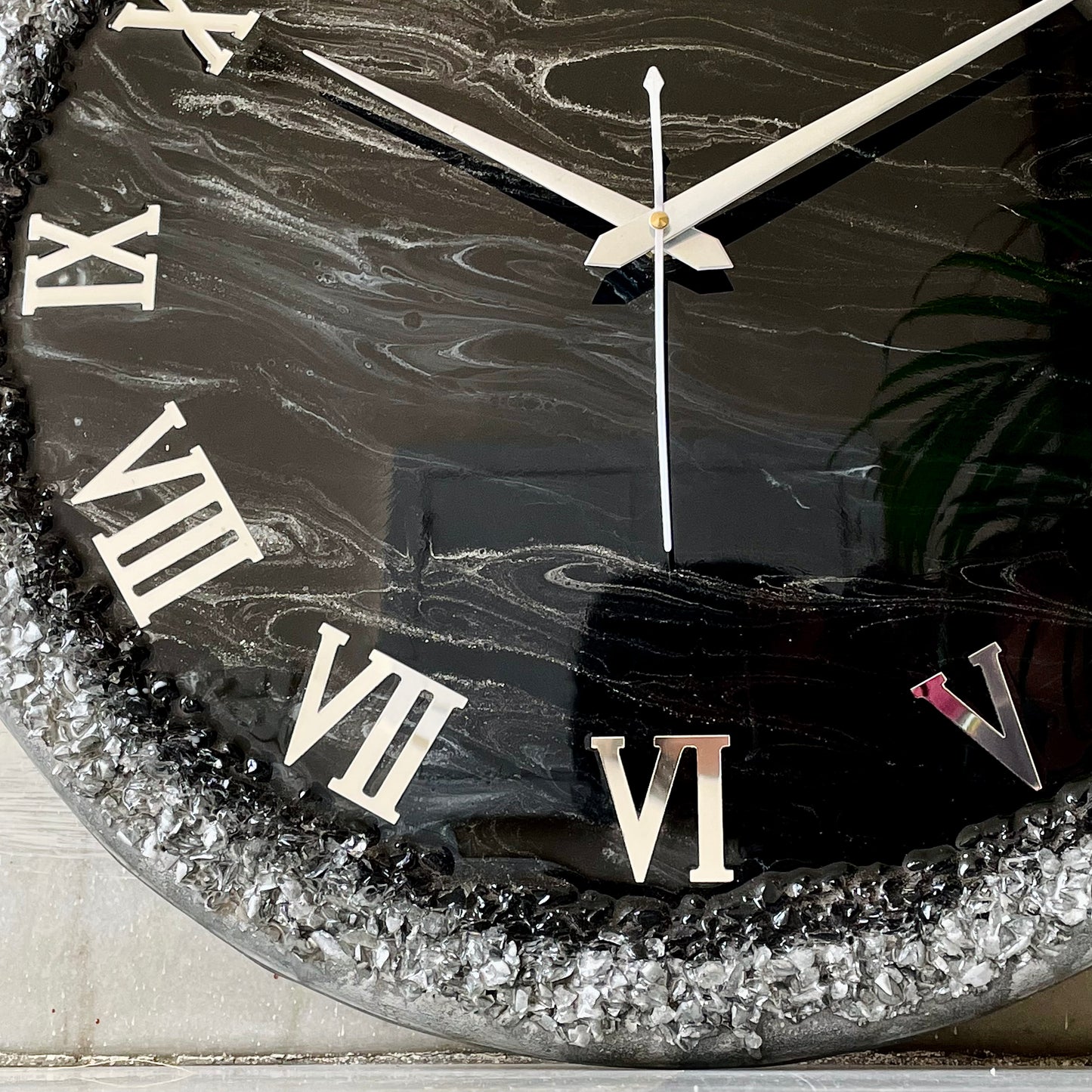 Black Silver Ring Silent Clock