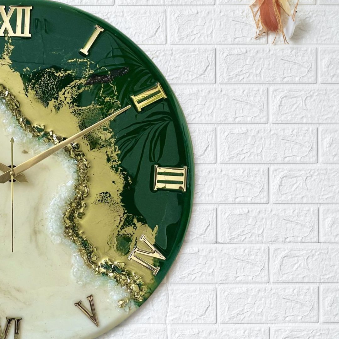 Green Fire Silent Clock