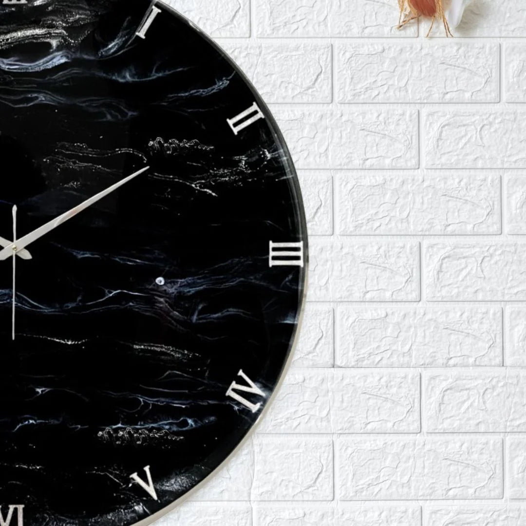 Black Forest Silent Clock