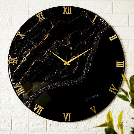 Black Stunner Medium Size Clock 17.5 Inches