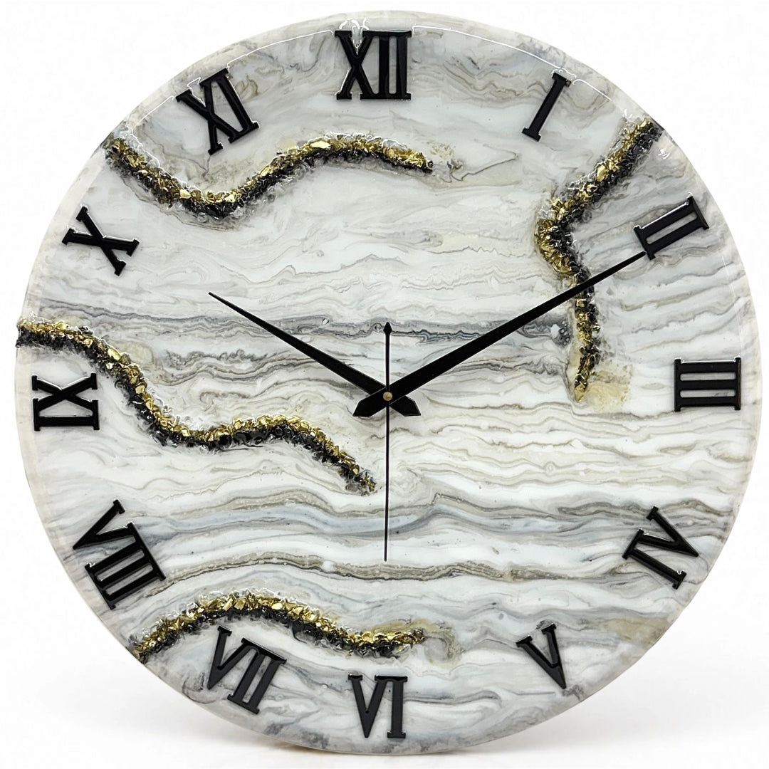 Black & White Desert Medium Size Silent Clock 17.5 Inches.