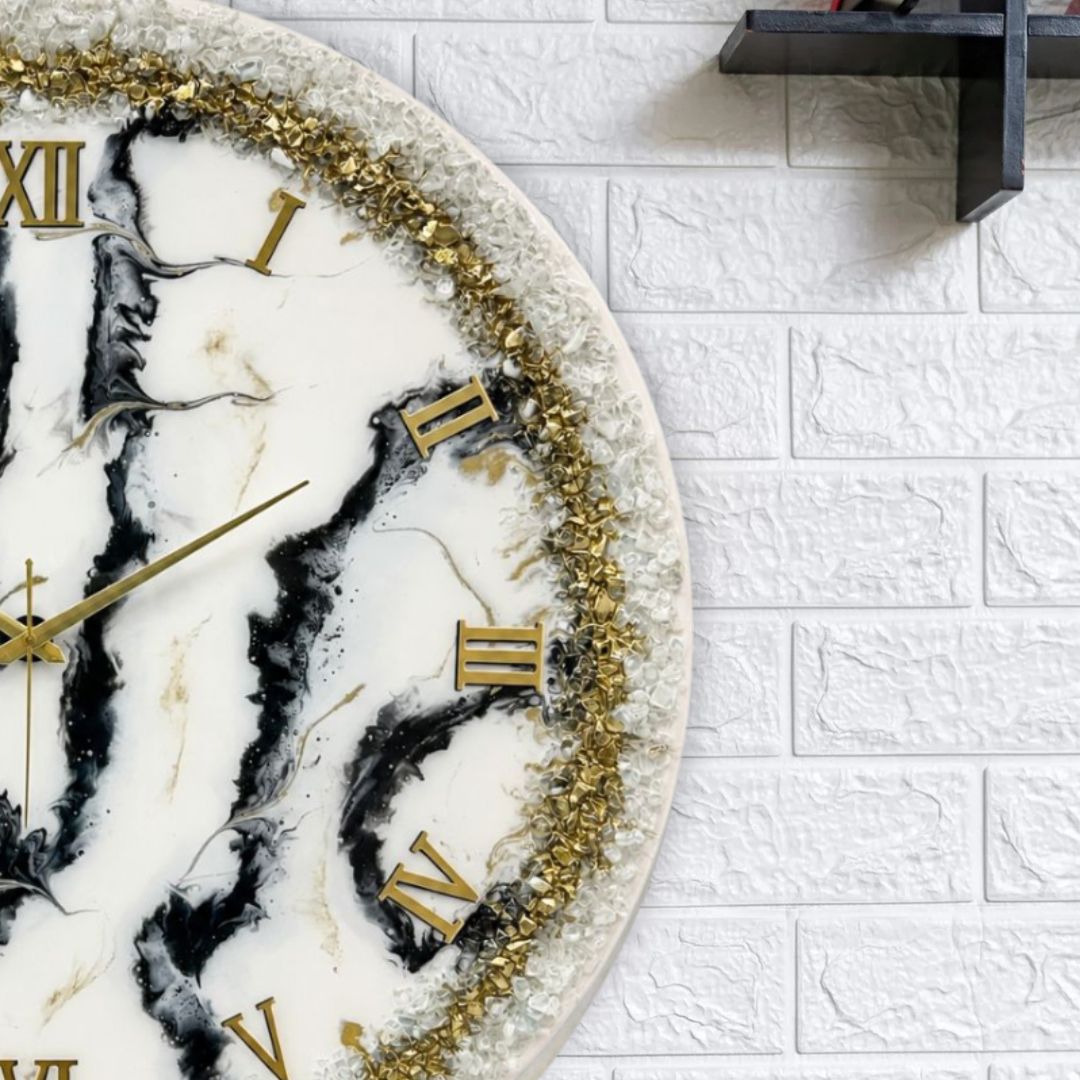 Onyx Crown Clock 17.5 inches