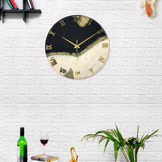 Gold Peak silent clock 17.5 inches