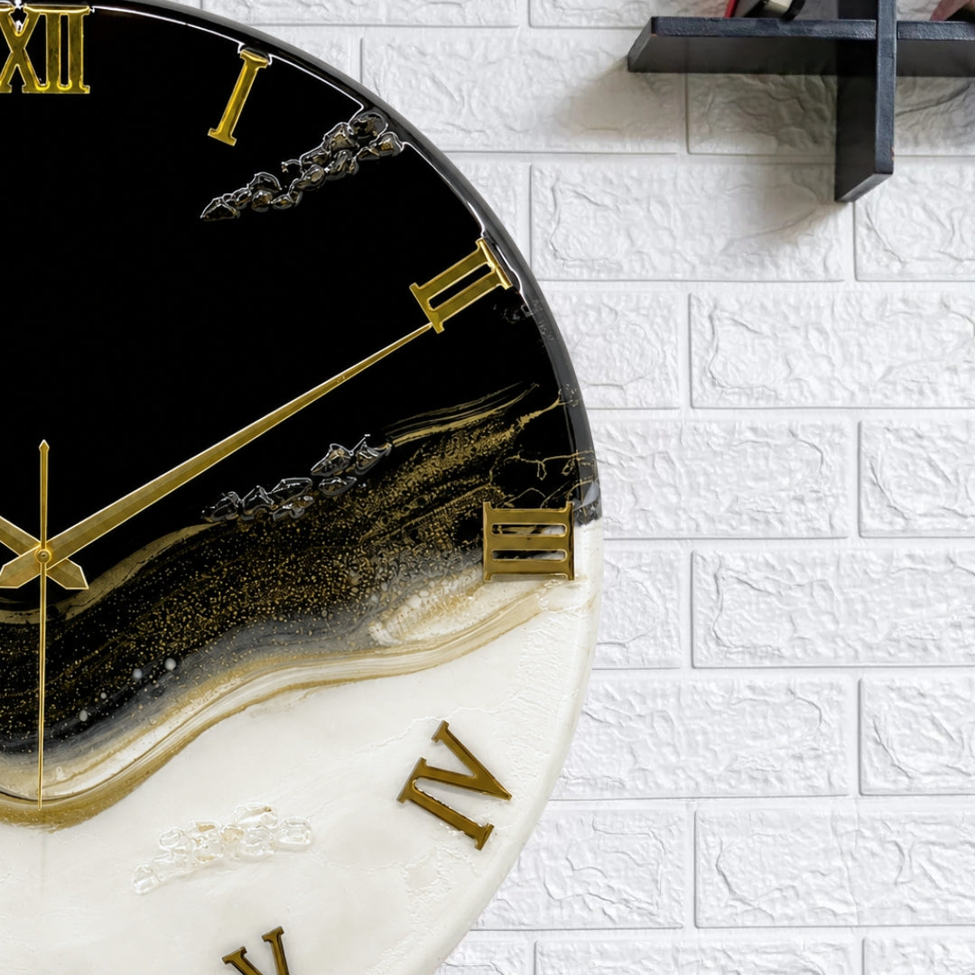 BLACK WHITE Clock 17.5 Inches