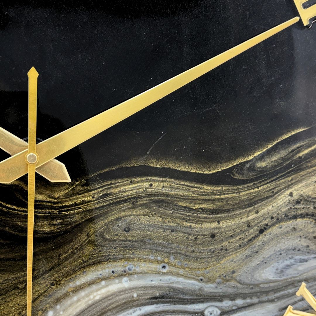 Eclipse clock 17.5 inches (CS)