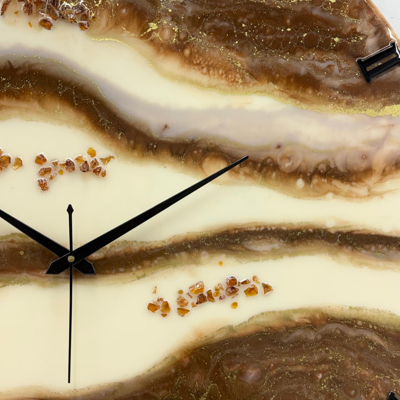 Coco Fall Inches Clock (CS)