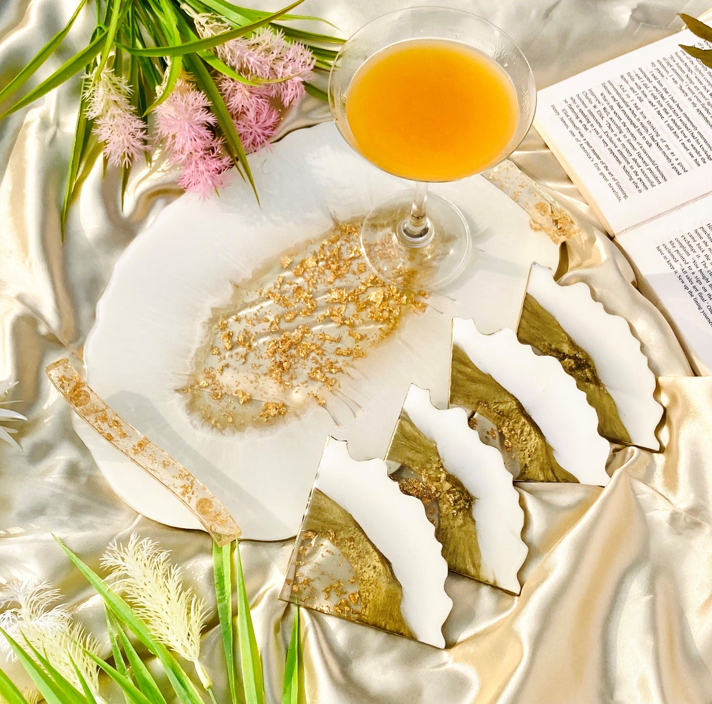 Milky White & Golden Handmade Tray With 6 Triangle Coasters