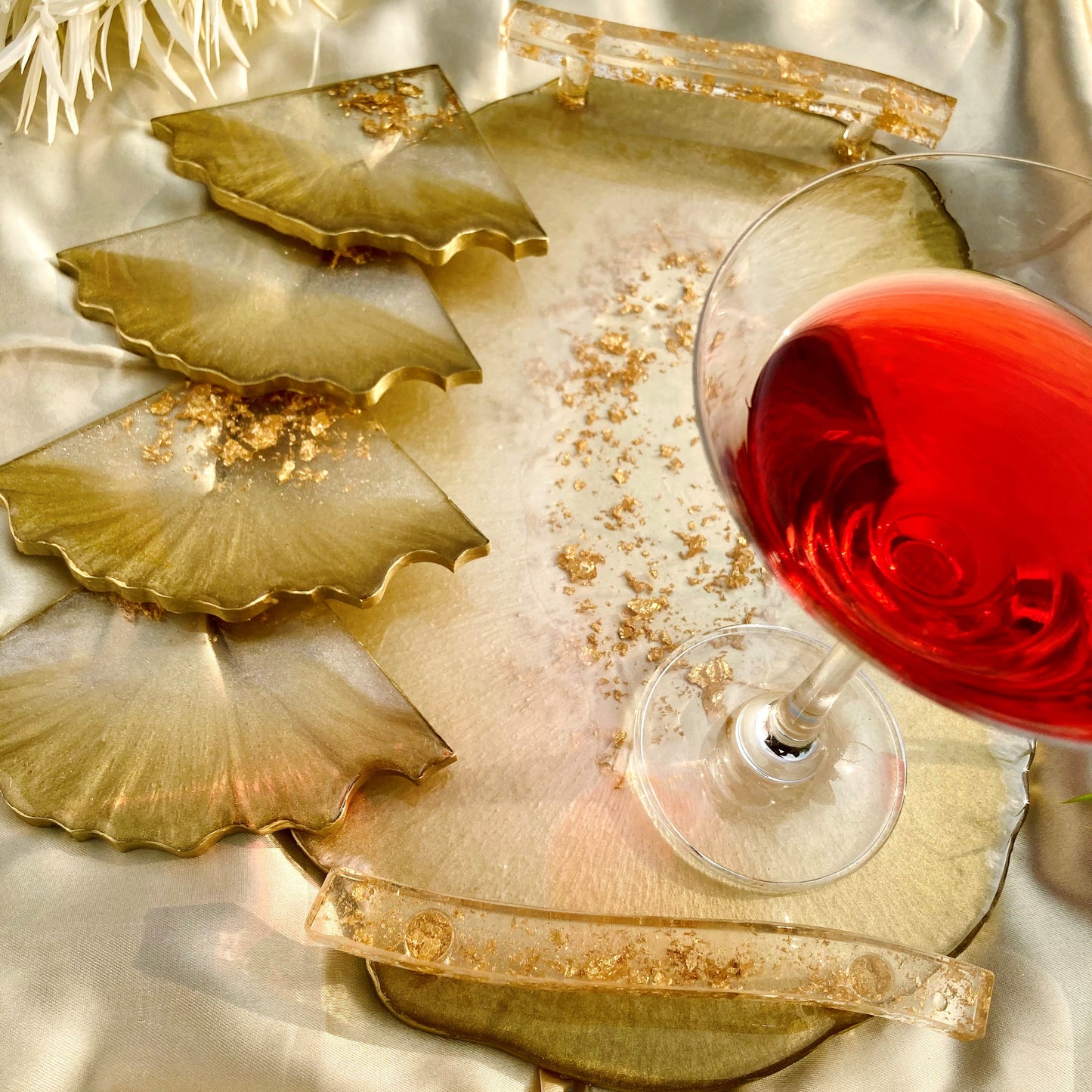 Collision - Kohinoor gold & Silver Handmade Tray With Six Coasters