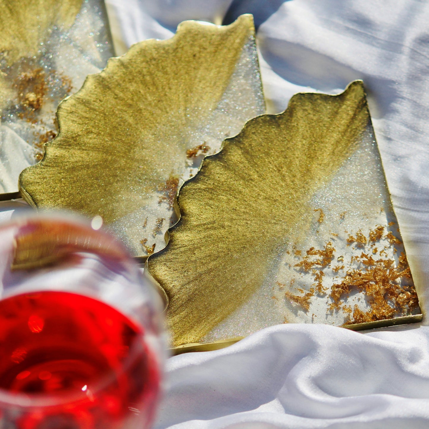 Collision - Kohinoor gold & Silver Handmade Tray With Six Coasters