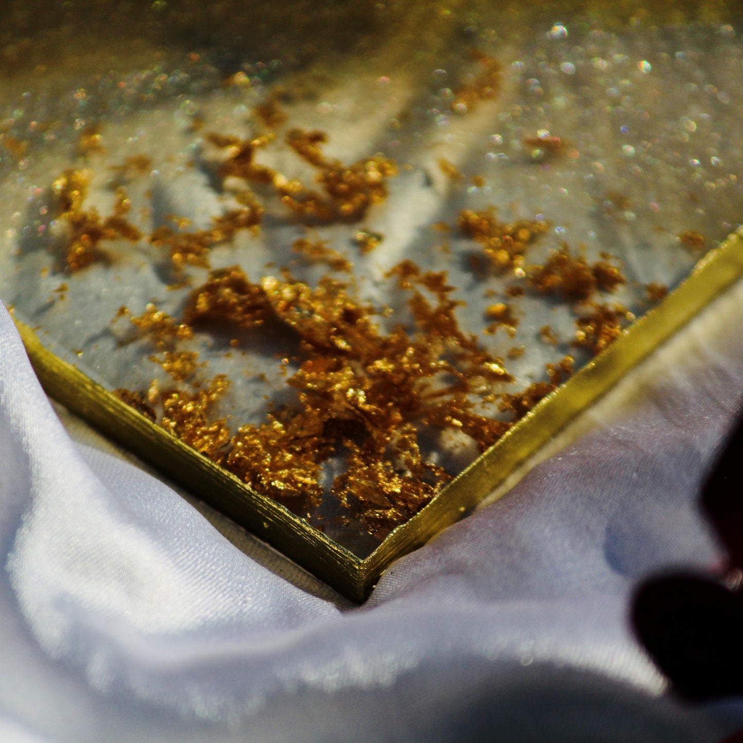 Collision - Kohinoor gold & Silver Handmade Tray With Six Coasters
