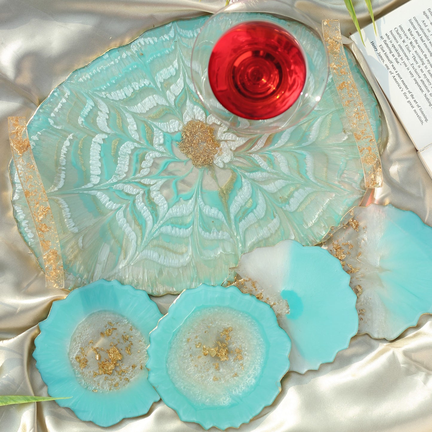 Resin Art Spiral Blue Handmade Tray With Six Coasters