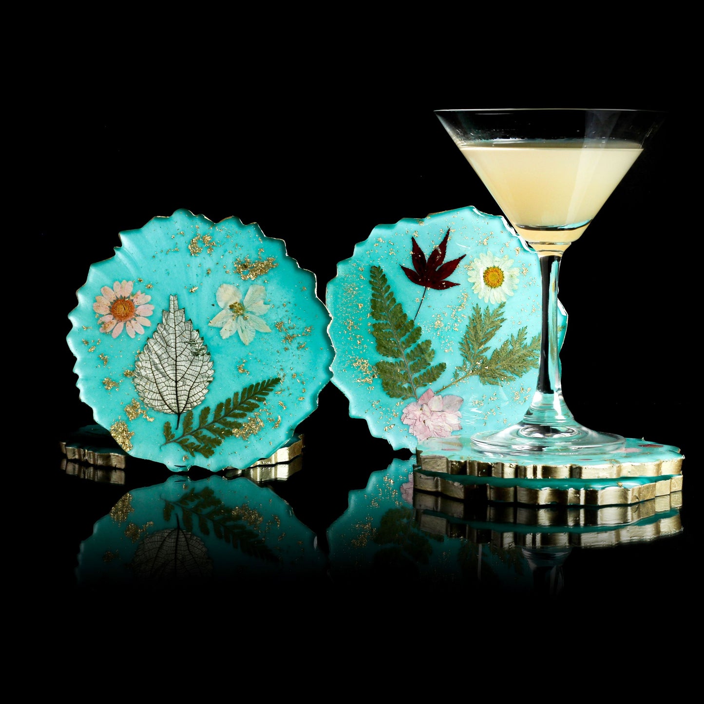 The Garden - Real Flowers Handmade Tray Set With 6 Coasters (Blue)