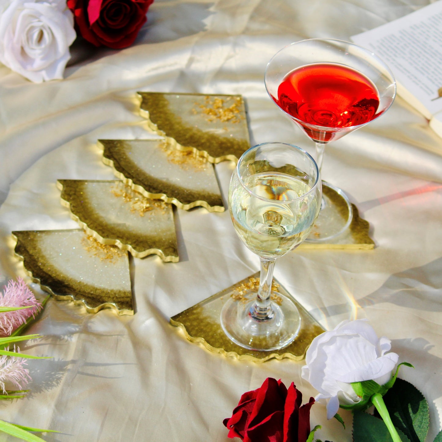 Collision - Kohinoor gold & Silver Handmade Tray With Six Coasters